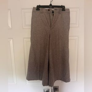 Banana Republic NWT shin length work pants.